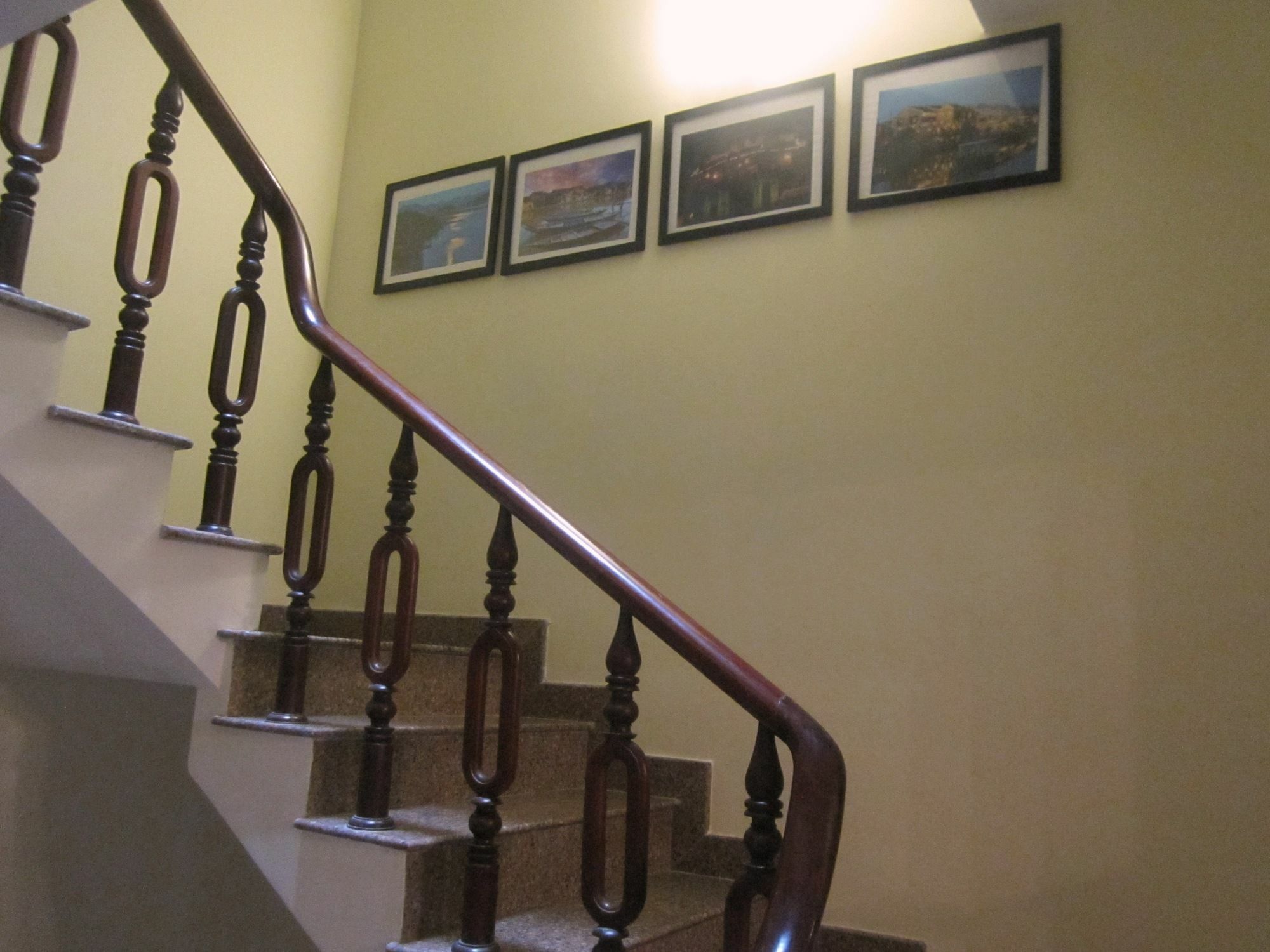 The Lily Hostel & Coffee Ho Chi Minh-Byen Eksteriør billede